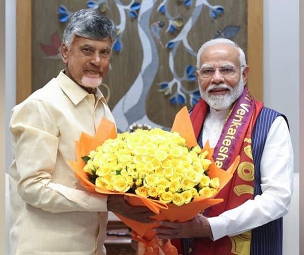 ప్రధాని మోదీ సరికొత్త రికార్డు: చంద్రబాబు అభినందనలు - Udayam Digital