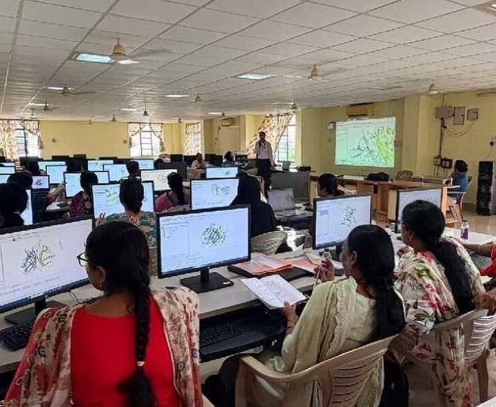 కాకతీయ వర్సిటీలో పరిశోధకులకు కంప్యూటర్‌ శిక్షణ