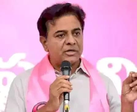 దేశ రాజకీయాల్లో కేసీఆర్‌ కీలకం: కేటీఆర్‌