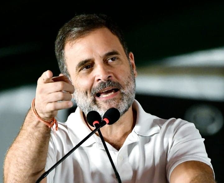 టాటా గ్రూప్‌ను నాశనం చేస్తున్నారంటూ రాహుల్ విమర్శలు