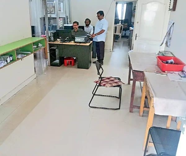రిజిస్ట్రేషన్లు బంద్.. ప్రభుత్వ ఆదాయానికి గండి