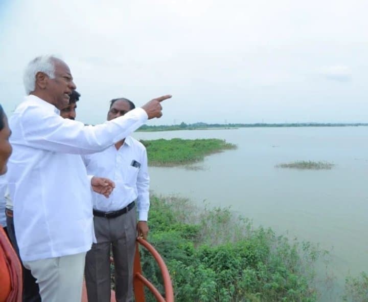 పాత ఆయకట్టుకు పూర్తి సాగునీరు: కడియం