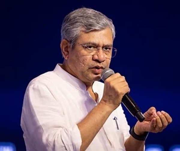 రైల్వే రిక్రూట్‌మెంట్‌లో విప్లవాత్మక మార్పులు: అశ్విని వైష్ణవ్ - Udayam Digital