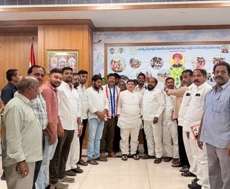 జనగణనలో ఓబీసీ కాలమ్ చేర్చాలి: పొన్నం ప్రభాకర్