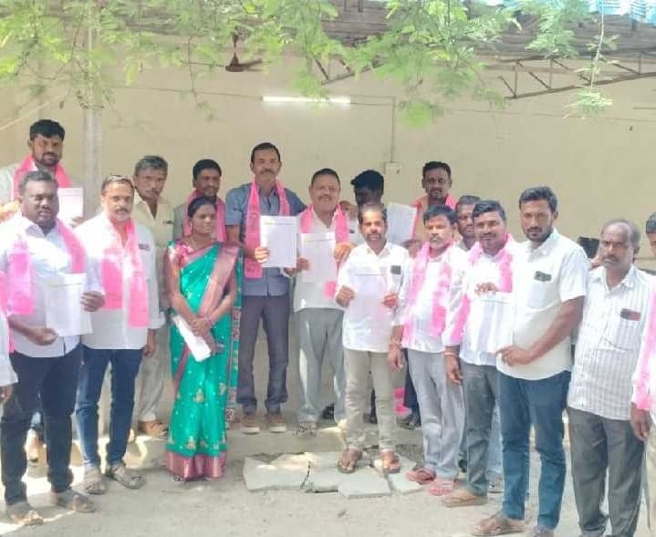 పట్టభద్రులు ఎమ్మెల్సీ ఓటరుగా నమోదు చేసుకోండి: BRS - Udayam