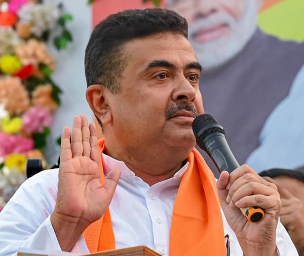 బెంగాల్ ఎన్నికల్లో పెను సంచలనం: భవానీపూర్‌లో మమతా బెనర్జీ ఓటమి