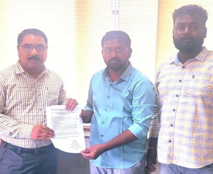 తల్లిదండ్రులపై ‘రాక్‌వుడ్‌’ ఫీజుల భారం