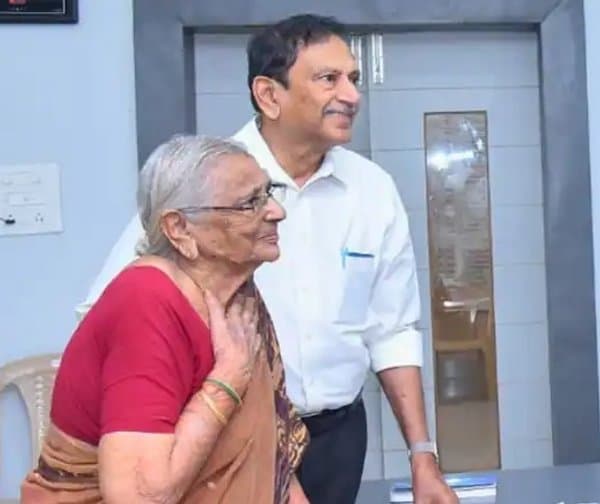 అమెరికా పాస్‌పోర్ట్‌ వదులుకుని భారత్‌కు తిరిగొచ్చిన 94 ఏళ్ల వృద్ధురాలు