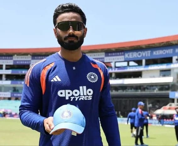 విండీస్‌తో తొలి వన్డే.. అంతర్జాతీయ క్రికెట్‌లోకి నమన్‌ ధిర్‌
