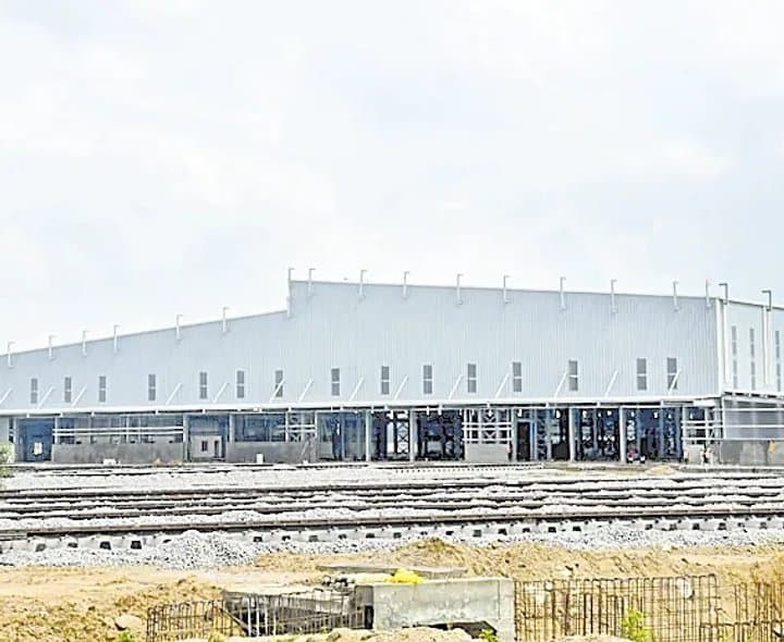 కాజీపేట కోచ్‌ ఫ్యాక్టరీపై యూటర్న్‌
