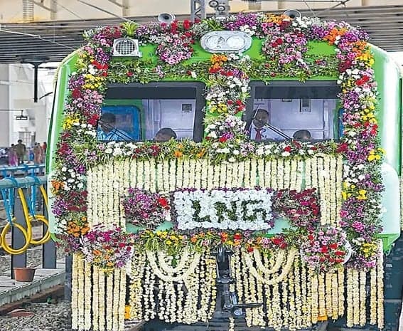 రైల్వే వ్యవస్థను సమూలంగా మార్చేశారు: షా