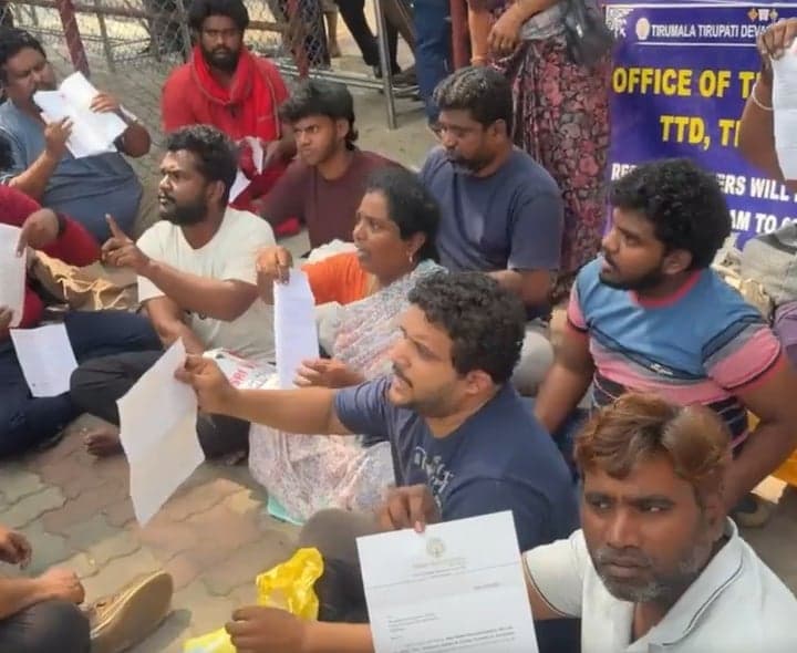 తిరుమలలో VIP లేఖలపై భక్తుల ఆందోళన