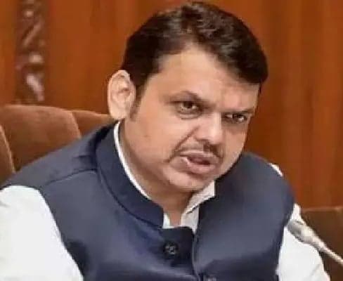మహారాష్ట్రలో కరవు రైతులకు రూ.5 వేల సాయం