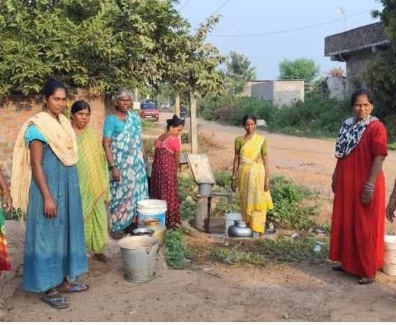 పరకాలలో తాగునీటి కష్టాలు - Udayam