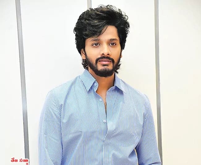 థ్రిల్లర్‌ చిత్రంలా సాగే ‘ది ట్రెటర్స్‌’ 