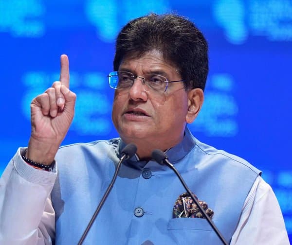 అమెరికాతో డీల్ క్యాన్సల్ కాలేదు: పీయూష్