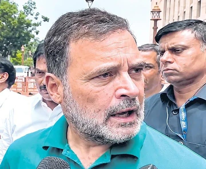అమిత్‌ షా లెక్చర్‌ మాకొద్దు