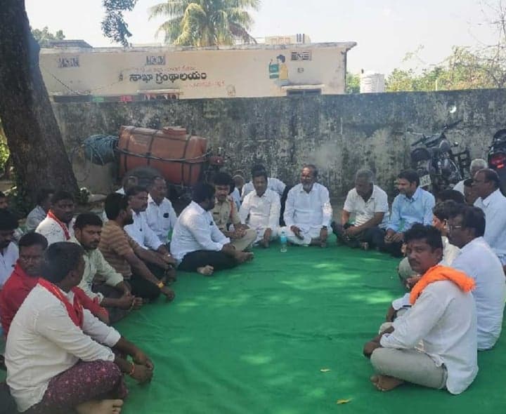 అడెల్లి పోచమ్మ జాతరకు ఏర్పాట్లు - Udayam