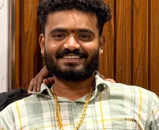 న్యాయవాది బలవన్మరణం - Udayam