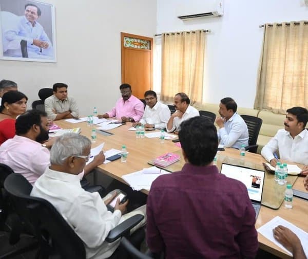 'SIR' గడువు పొడిగించాలని కేటీఆర్ డిమాండ్
