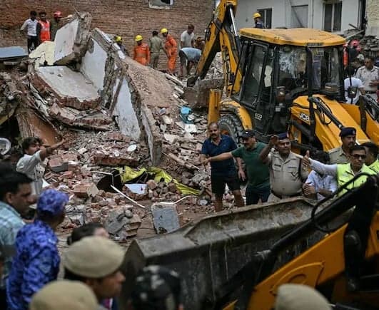 డీయూ పీజీల్లో మౌలిక వసతులపై ఆందోళన - Udayam