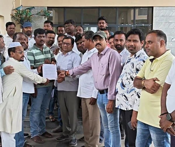 విలేకరిపై దాడి: మెదక్ జర్నలిస్టుల నిరసన