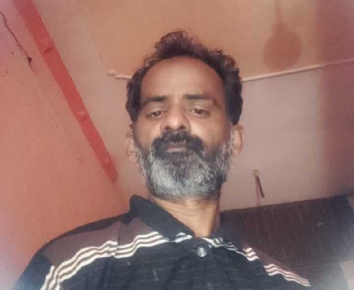భార్య మృతి చెందిన రోజే భర్త ఆత్మహత్య
