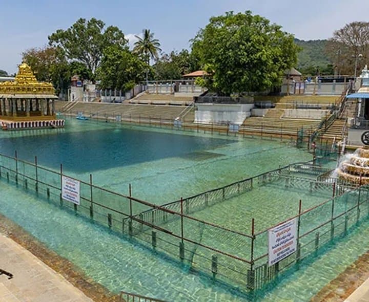శ్రీవారి పుష్కరిణి మూసివేత