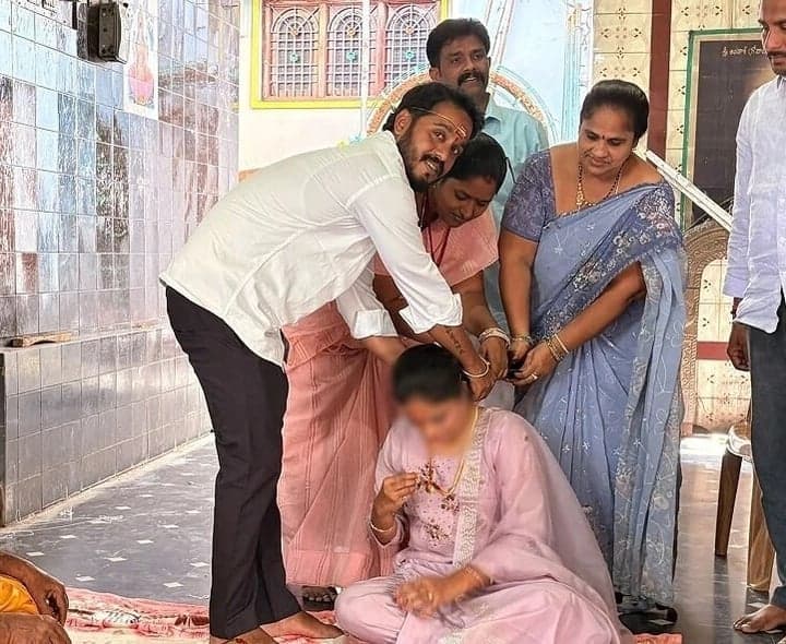 పదవి కొసం పెళ్లి... తీరా సీన్ రివర్స్