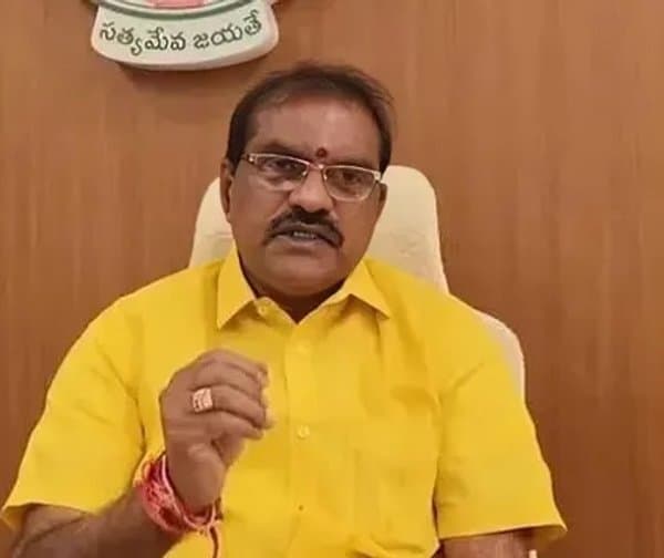 రైతులు ప్రత్యామ్నాయ పంటలు వేయాలి: మంత్రి నిమ్మల