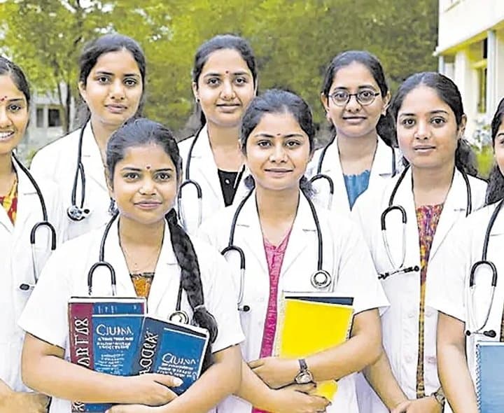నీట్ కౌన్సెలింగ్‌పై ఉత్కంఠ