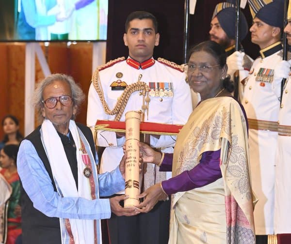 ‘ప్రహ్లాద నాటక’ భీష్మ పితామహుడు సీమాంచల్ పాత్రకు ‘పద్మశ్రీ’ - Udayam Digital