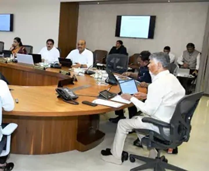 ఏపీ కేబినెట్‌ భేటీ: కీలక అంశాలపై మంత్రివర్గ చర్చ