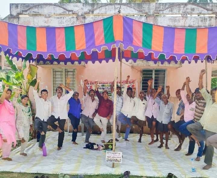 పోడూరులో 23వ రోజుకు VRAల దీక్ష - Udayam