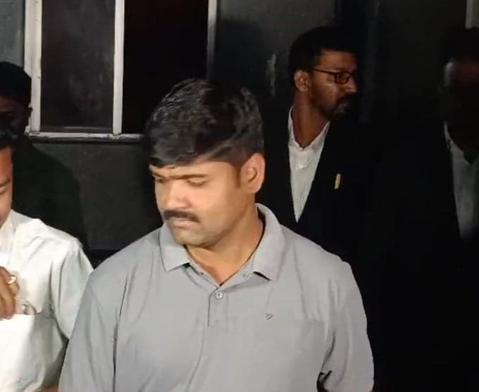 జైలు నుంచి విడుదలైన జర్నలిస్ట్ శంకర్ గౌడ్