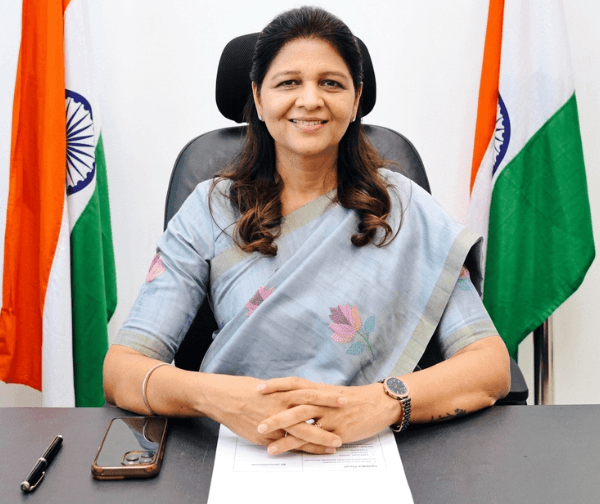 కీలక బాధ్యతల్లో శిఖాగోయెల్, అవినాశ్‌మహంతి: పటిష్ట పాలనే లక్ష్యం!