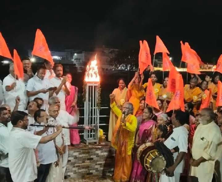 తర్లుపాడులో వినాయకుడికి 50 కేజీల లడ్డూ సమర్పణ