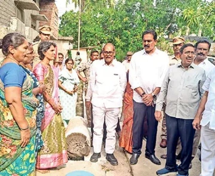 డయేరియా నివారణకు సమన్వయంతో పనిచేయాలి: మంత్రి
