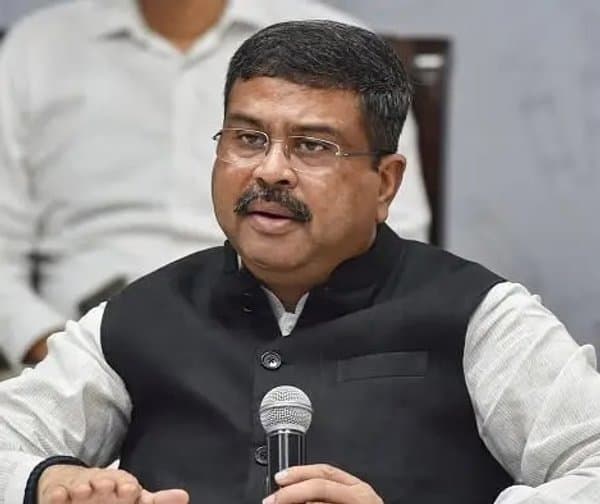 ధర్మేంద్ర ప్రధాన్ టార్గెట్‌గా ‘చలో సంసద్’
