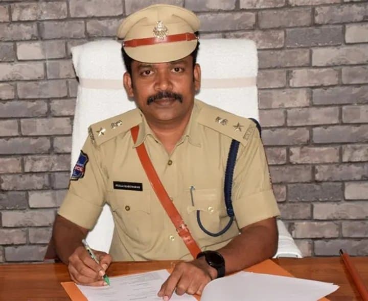 ఉప్పల్‌ కరుణాకర్‌కు ఐపీఎస్‌ హోదా