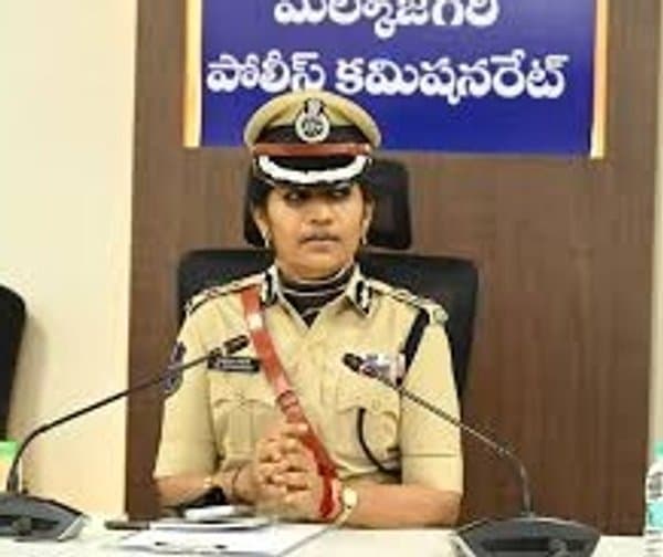 సీపీ సుమతి పేరుతో సైబర్ మోసం - Udayam Digital