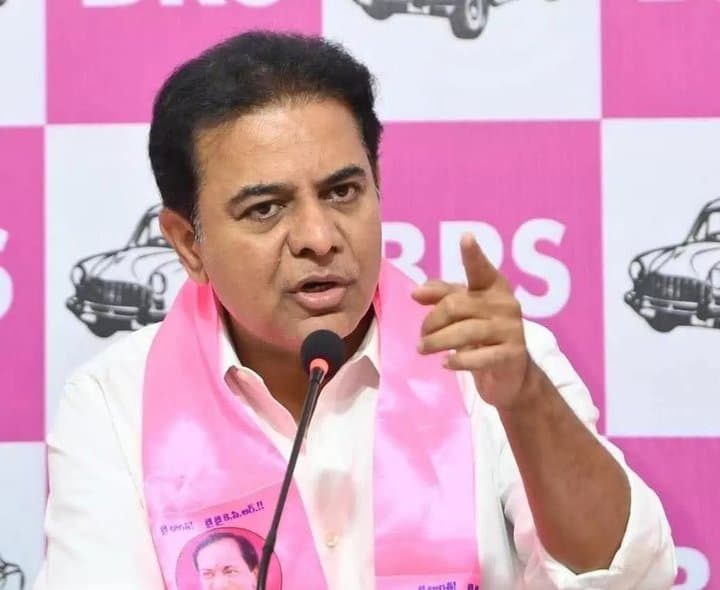 పరిశ్రమల తరలింపుపై కేంద్రంపై KTR ఆరోపణలు