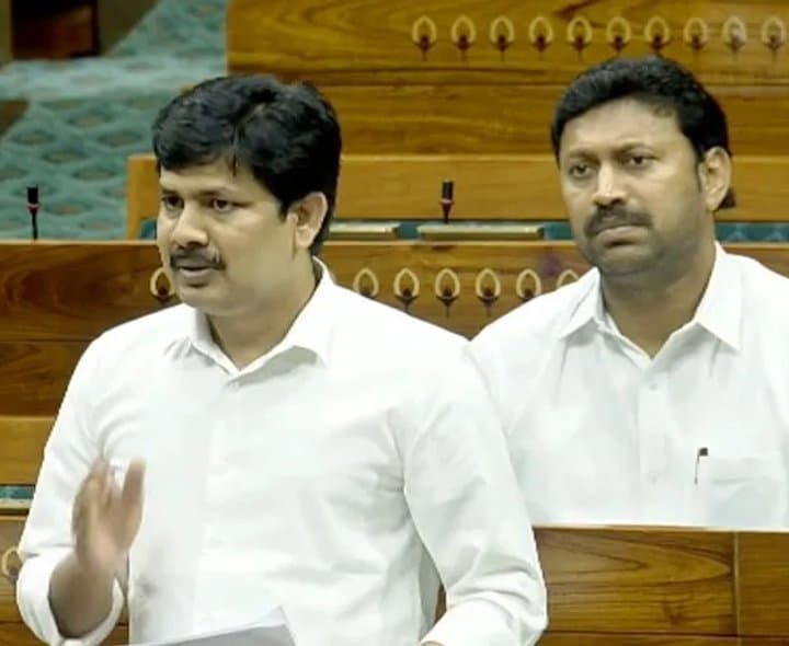 డీఎస్సీ లీకేజీపై సీబీఐ దర్యాప్తు