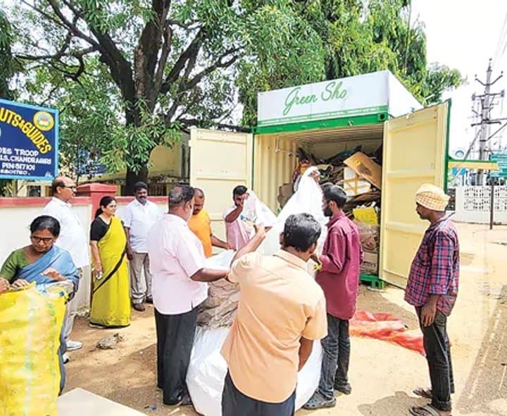 ప్లాస్టిక్‌ వ్యర్థాలకు నిత్యావసరాలు