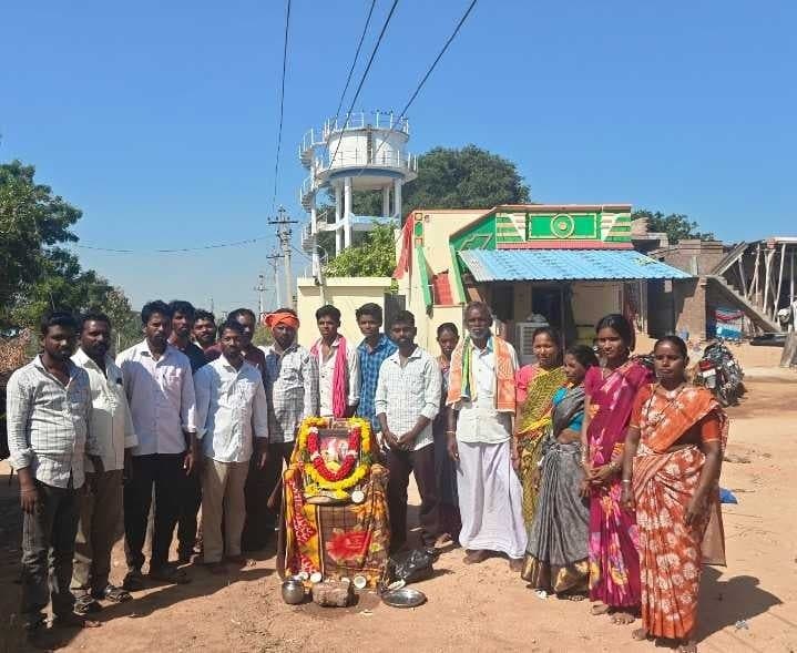 రామాయణం మానవత్వానికి మార్గదర్శకం: దేవన్న - Udayam