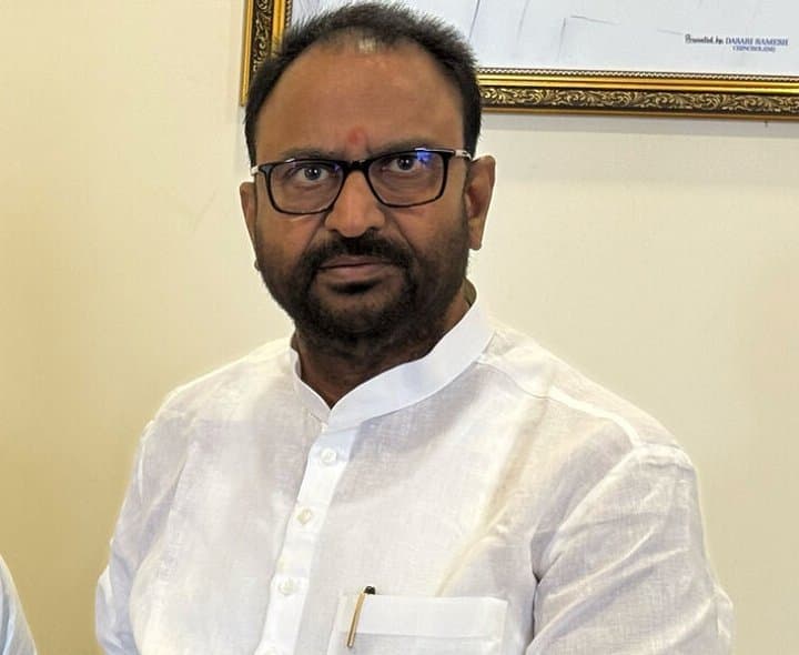 27, 28న గ్రామ, వార్డు సభలు: శ్రీహరిరావు
