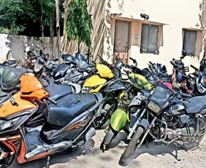 విన్యాసాల మోజుతో ద్విచక్ర వాహనాల చోరీలు