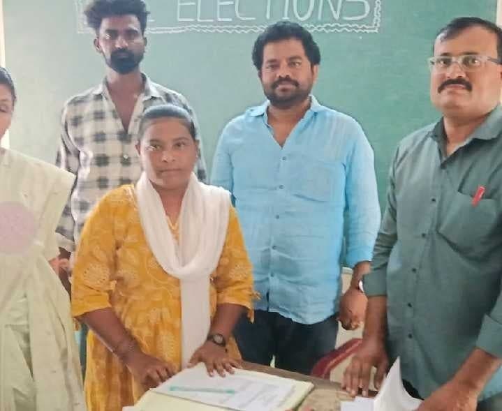 నందవరంలో రోడ్డు, కల్వర్టుకు కోత - Udayam