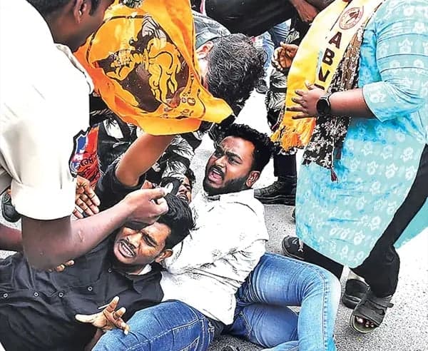 ఏబీవీపీ అసెంబ్లీ ముట్టడి