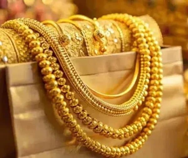  దుబ్బాకలో భారీ చోరీ